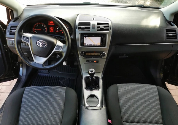 Toyota Avensis cena 34800 przebieg: 223500, rok produkcji 2010 z Miastko małe 742